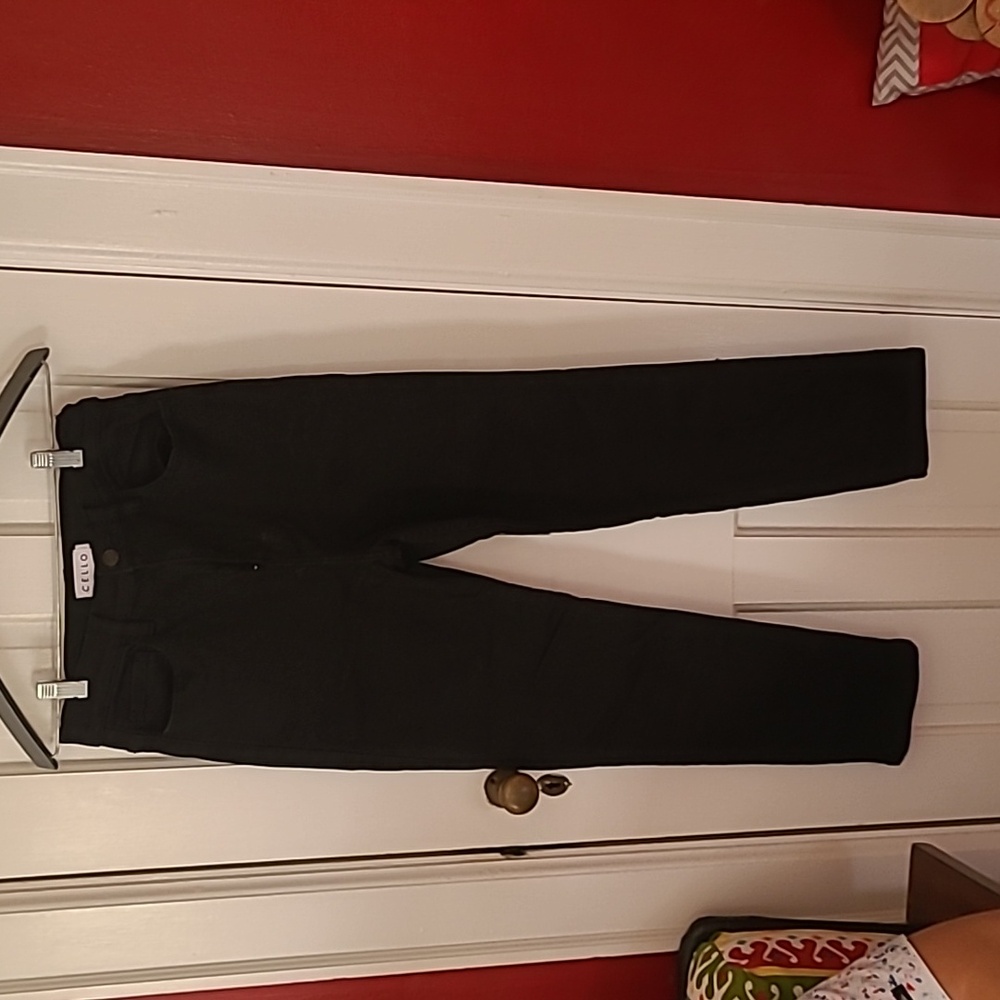 Cello Jet Black Jeans, Size 7, Not Faded At All!